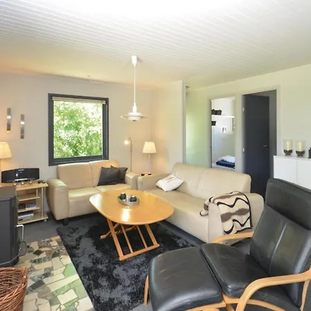 Three-bedroom Holiday In Vaggerlose *