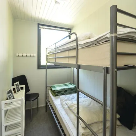 Three-bedroom Holiday In Vaggerlose * Bøtø By