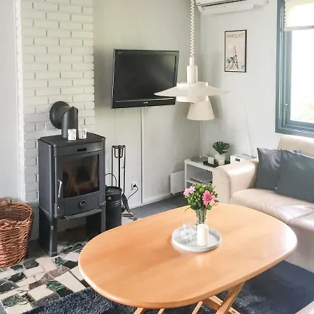 Three-bedroom Holiday In Vaggerlose Ferienhaus